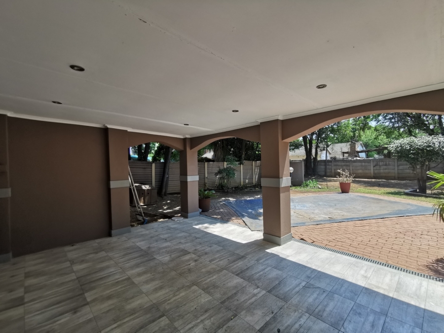 4 Bedroom Property for Sale in Baillie Park North West